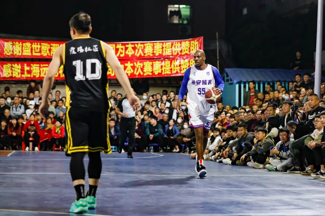 突出射